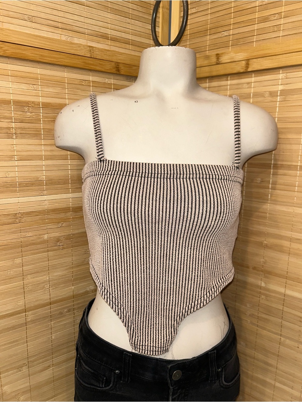 Pretty Little Thing Shape Contrast Rib Straight Neck Crop Top Women Sz 6